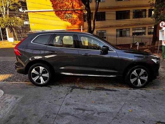 VOLVO XC60 2.0 T8 RECHARGE PLUS AWD GEARTRONIC VOLVO XC60 2.0 T8 RECHARGE PLUS AWD GEARTRONIC